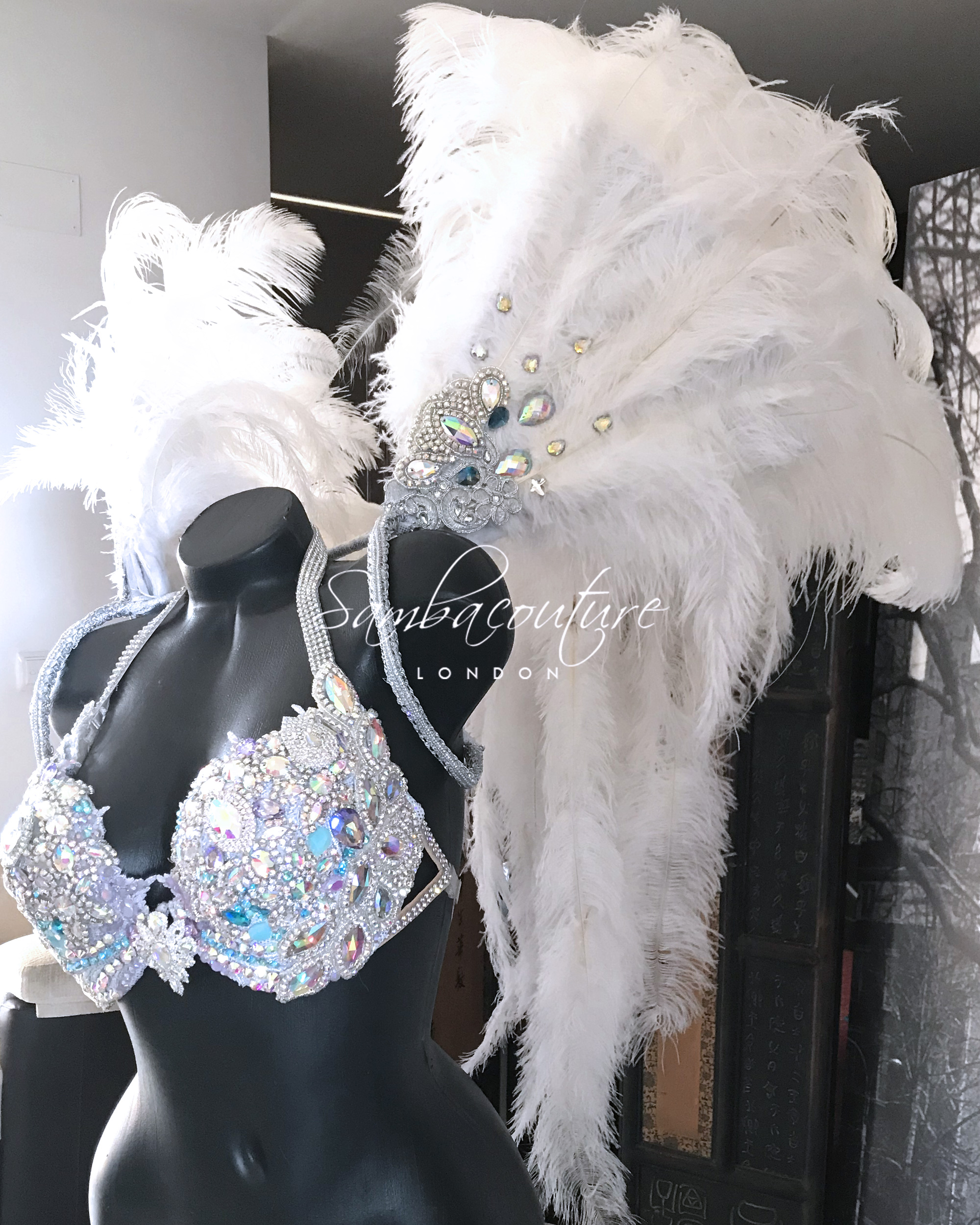 samba-couture-theme-wear-white-angel-wings-victorias-secret-WBFF1 ·  SambaCouture London